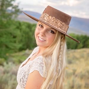 Meet your Posher, Cori